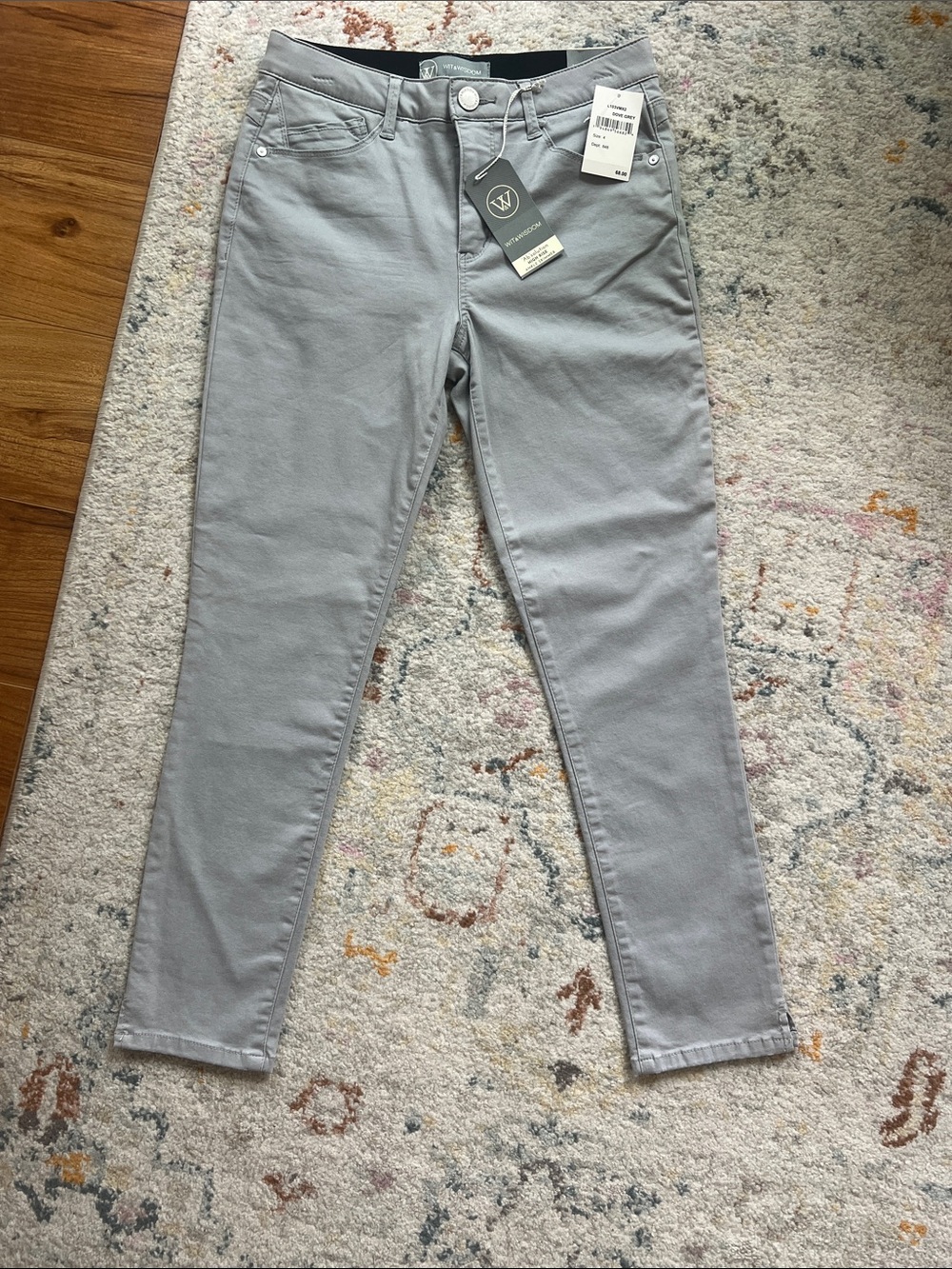 NWT- Wit & Wisdom Light Gray Skinny Jeans